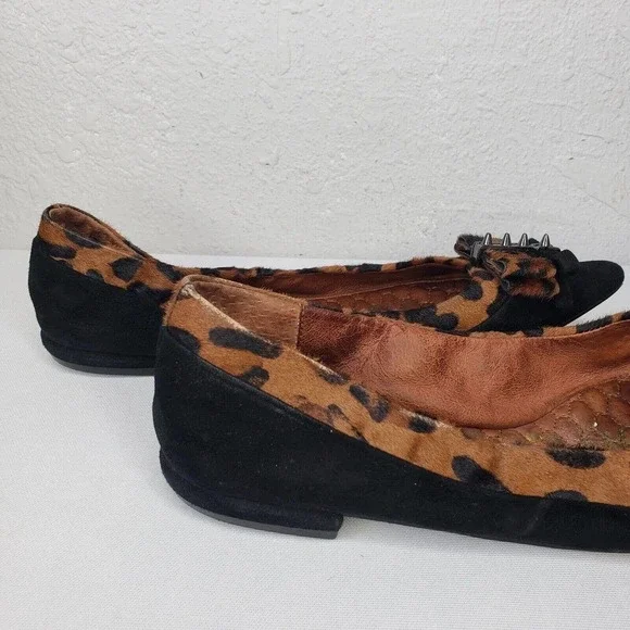 Sam Edelman Black and Animal Print Flats - Picture 4 of 13